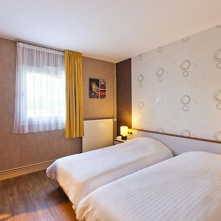 Cit'Hotel Du Circuit Маньи-Кур Экстерьер фото